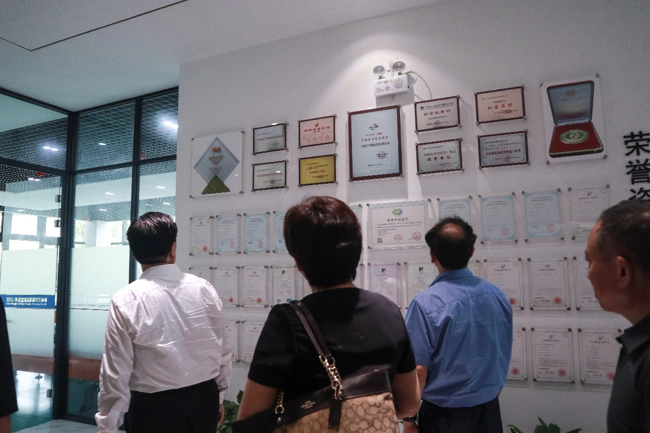 快訊 | 河北省工信廳、石家莊市委市政府領(lǐng)導(dǎo)蒞臨寶開(kāi)智能參觀考察