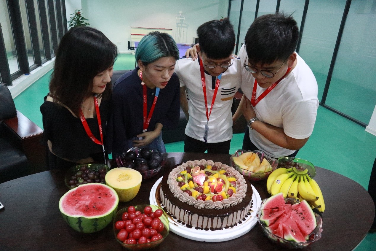 八月未央，歡聚一夏 | 寶開集體生日會：共享歡樂時刻
