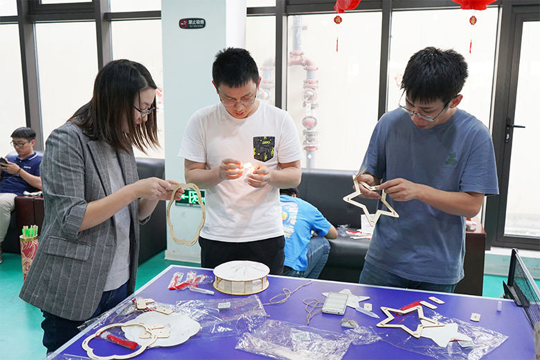 月圓中秋 · 集體慶生 | 溫馨九月，迎佳節(jié)，賀生辰，共團(tuán)圓！