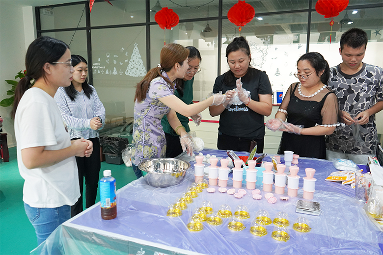 月圓中秋 · 集體慶生 | 溫馨九月，迎佳節(jié)，賀生辰，共團(tuán)圓！